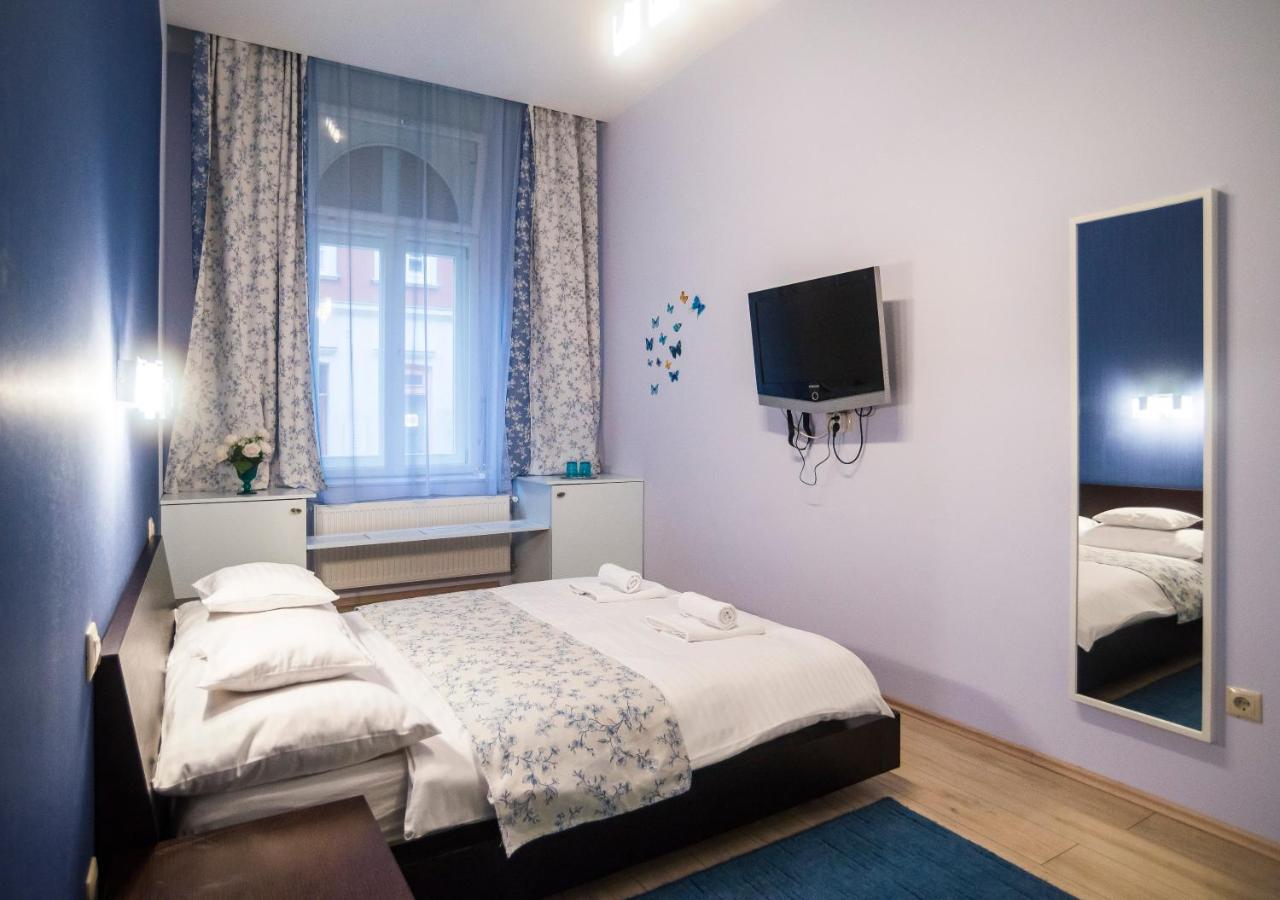 Budapest Rooms Bed And Breakfast Exterior photo