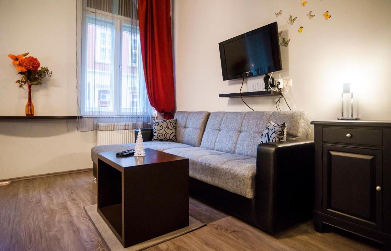 Budapest Rooms Bed And Breakfast Exterior photo